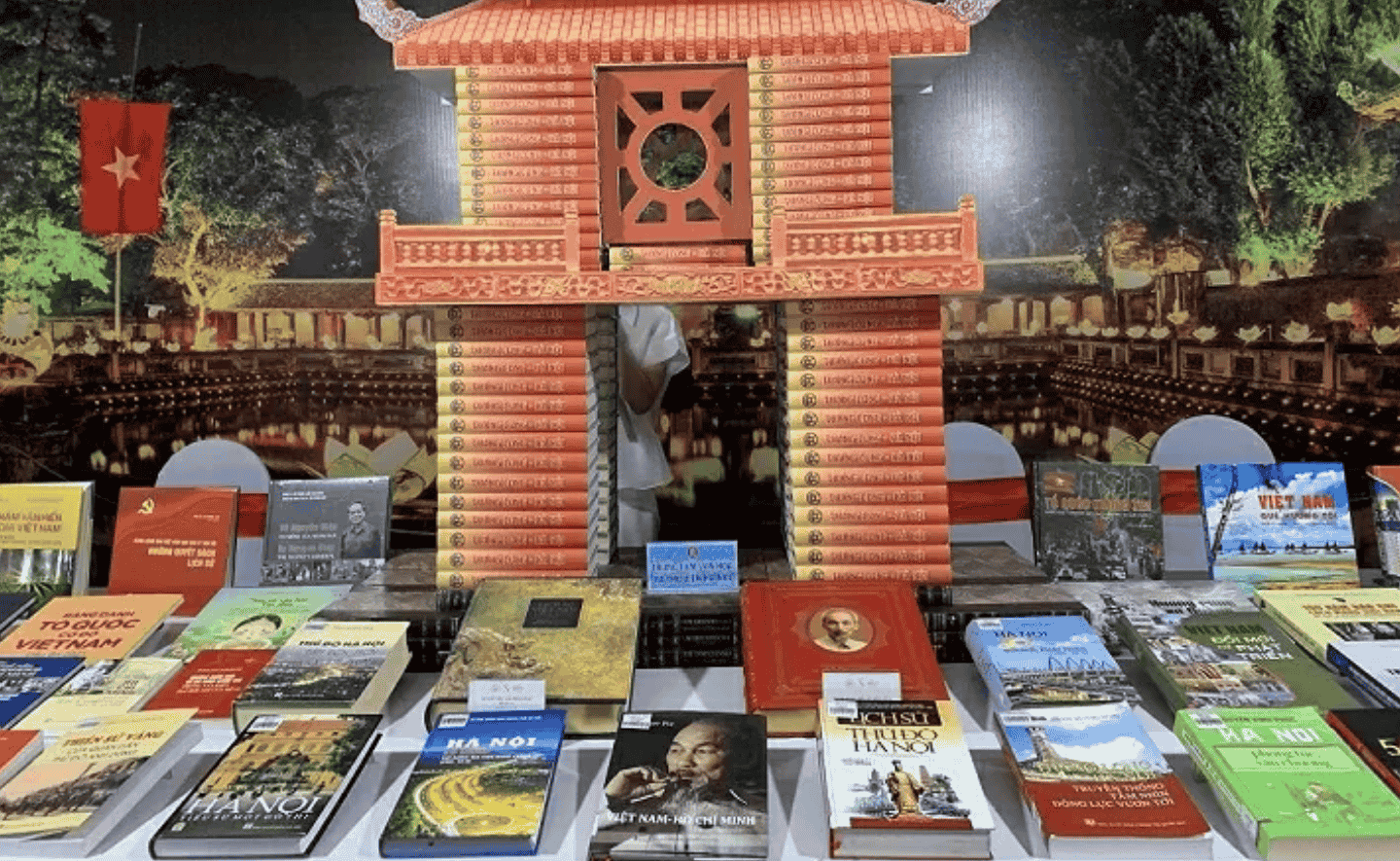 Xây dựng văn hoá đọc ở Hà Nội: Bồi đắp chiều sâu tri thức cho Thủ đô ngàn năm văn hiến