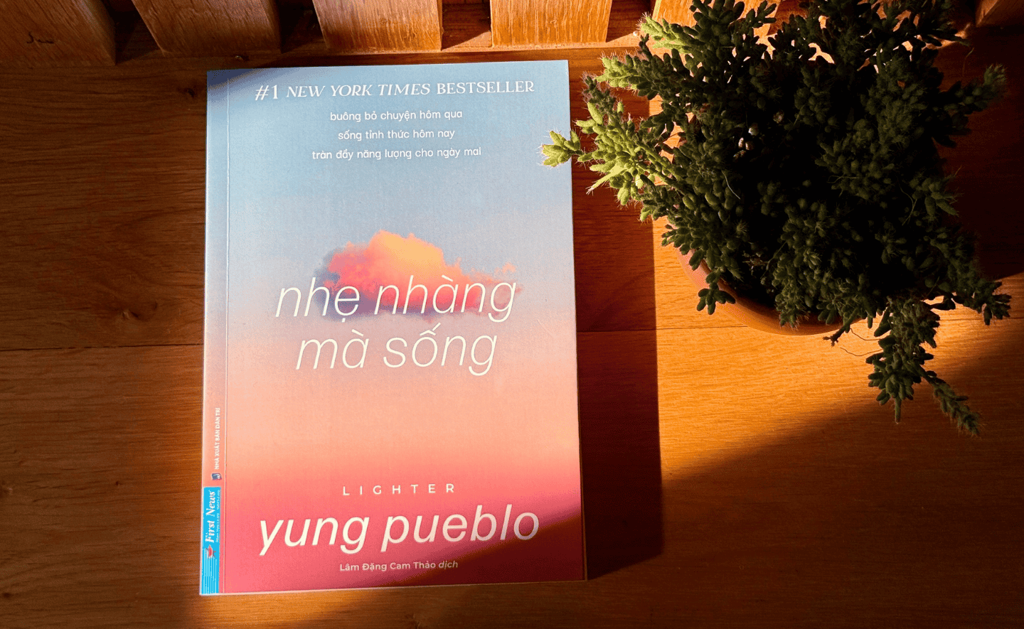 ‘Nhẹ nhàng mà sống’ - Học cách yêu thương cả hai mặt tốt-xấu trong bản tính của mình