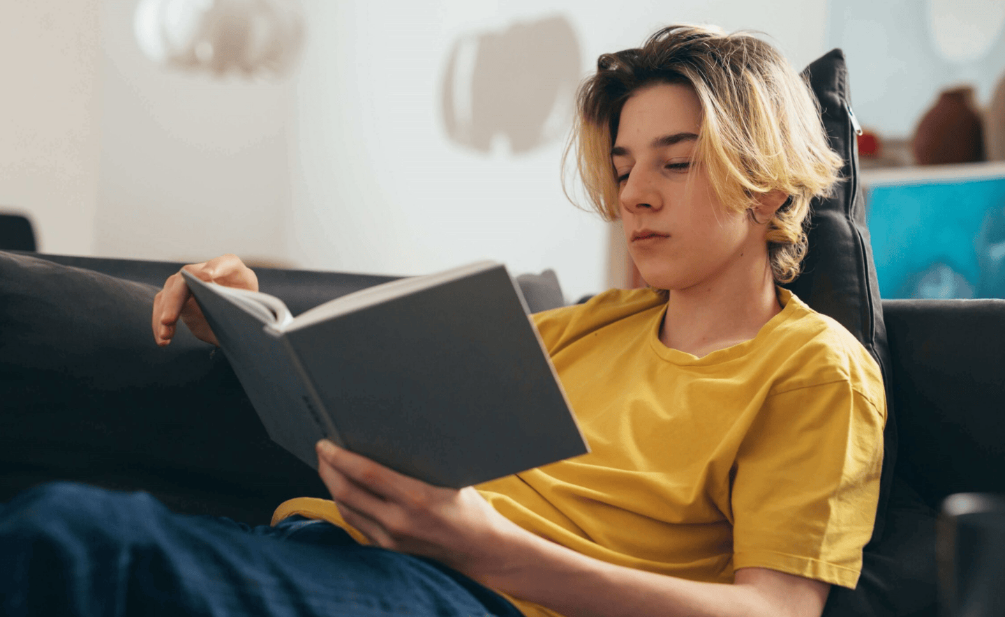 Nam giới Gen Z đang tìm đến cuốn sách self-help 87 năm tuổi này để học cách thành công