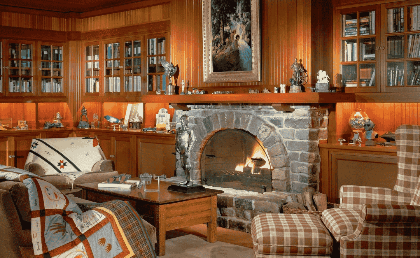 10 người nổi tiếng thích tích trữ sách