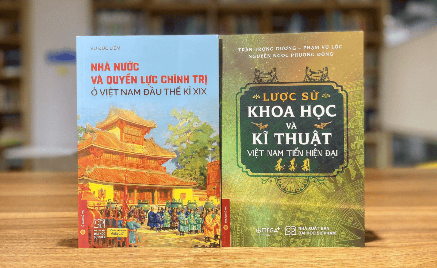 Bộ sách bao quát về Chính trị - Khoa học - Kĩ thuật Việt Nam thời tiền hiện đại