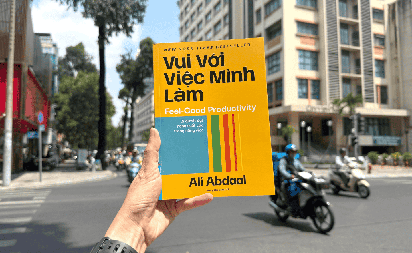 Vui với việc mình làm: Năng suất bền vững không đến từ áp lực, mà đến từ cảm xúc tích cực