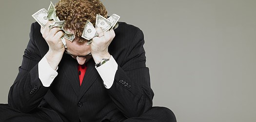 Bớt vật vã vì tiền: Nhiều tiền có thực sự hạnh phúc hơn?