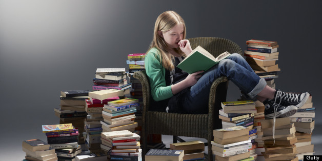 Làm thế nào để đọc nhiều sách nhất khi có ít tiền bạc và thời gian?