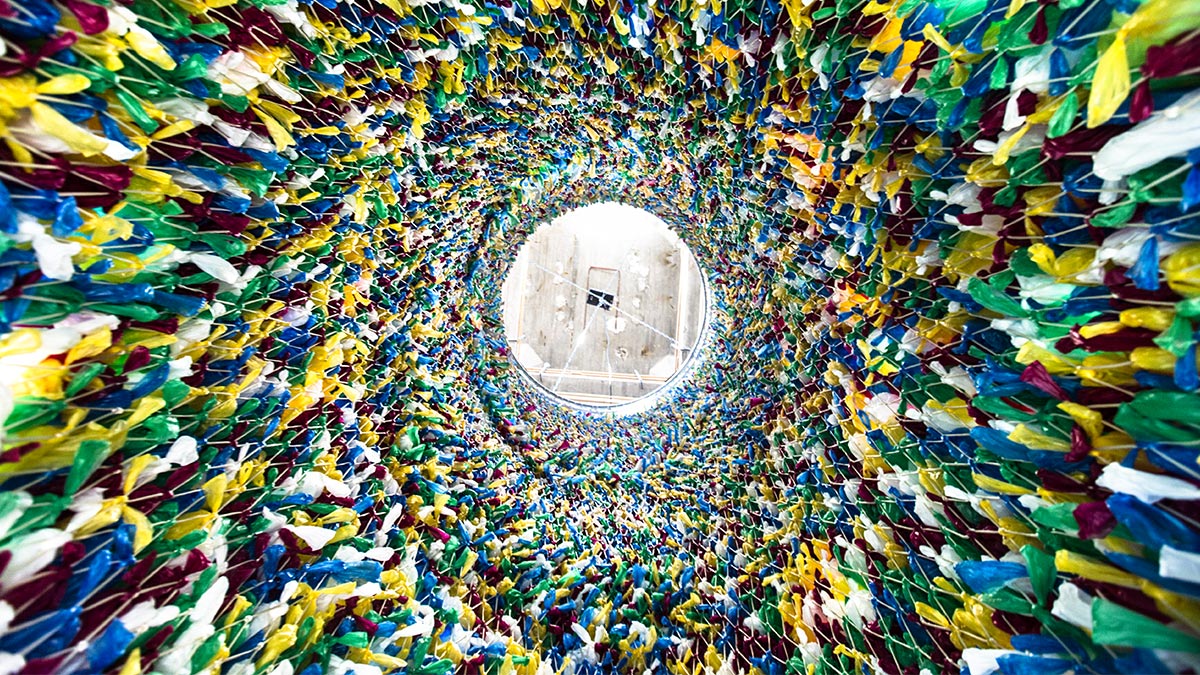 Yahoo đã chết. Google giết họ? Nhầm rồi. Chính Yahoo tự sát bằng chiến lược “phân tán” của mình.