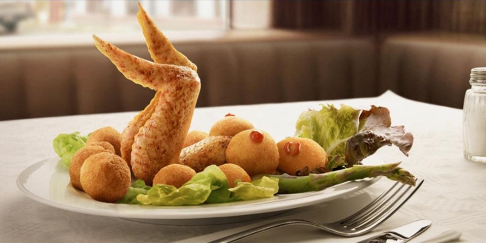 “Tối nay ăn gì” cũng khó khăn như … tình dục và bầu cử Tổng thống: Đạo đức của việc ăn uống