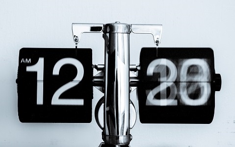 Tai nghe hơn mắt thấy: Những nghịch lý của thời gian