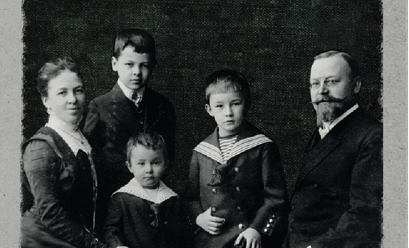 Anh em nhà Himmler: Có những quá khứ không muốn nhìn lại