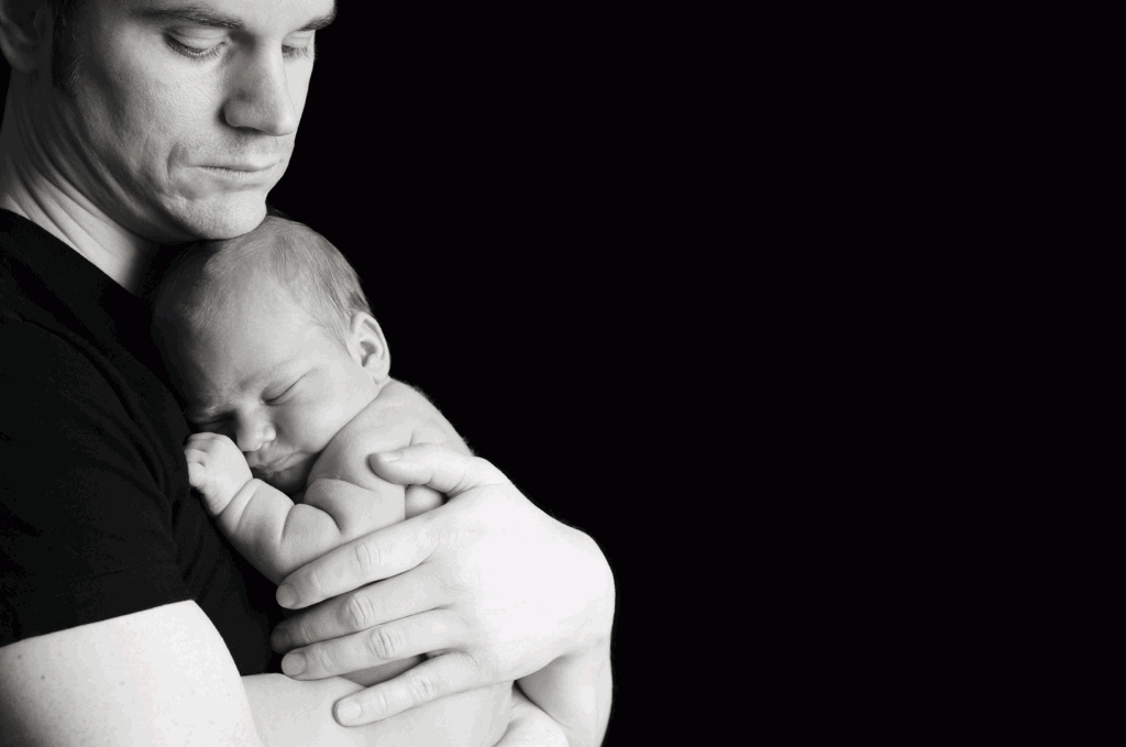 Hãy để cha... đẻ con