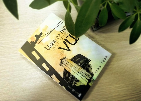 Uống cà phê trên đường của Vũ: Hành trình bất tận về miền tâm tưởng