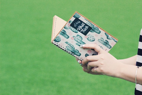 Quẳng bút nhớ ghi chú trong sách đi, vì bây giờ bạn đã có sổ tay Nhặt Trích rồi!