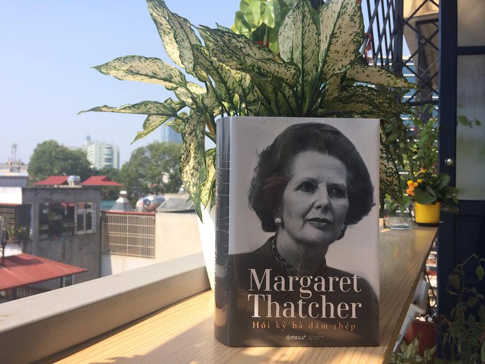 Mặc cảm thấp kém và vị trí chiếu dưới của phụ nữ trên mâm cơm chính trị