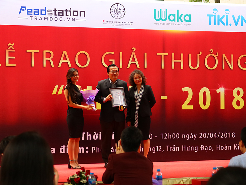 Toàn cảnh giải thưởng “Chạm 2018”, những cuốn sách chạm đến trái tim