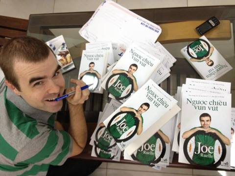 Ngược chiều vun vút: Thế nào là một Việt Nam thực sự ?