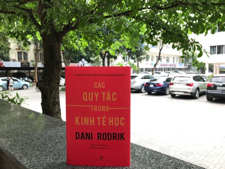 Kinh tế học: Kiêu hãnh và định kiến