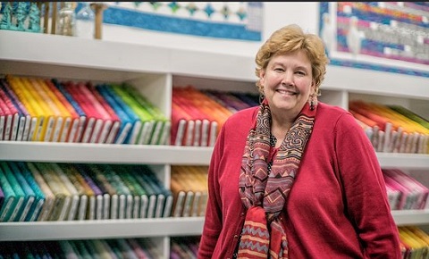 Từ những tấm vải bông đến một Youtuber có doanh thu hơn 1 triệu đô la/năm