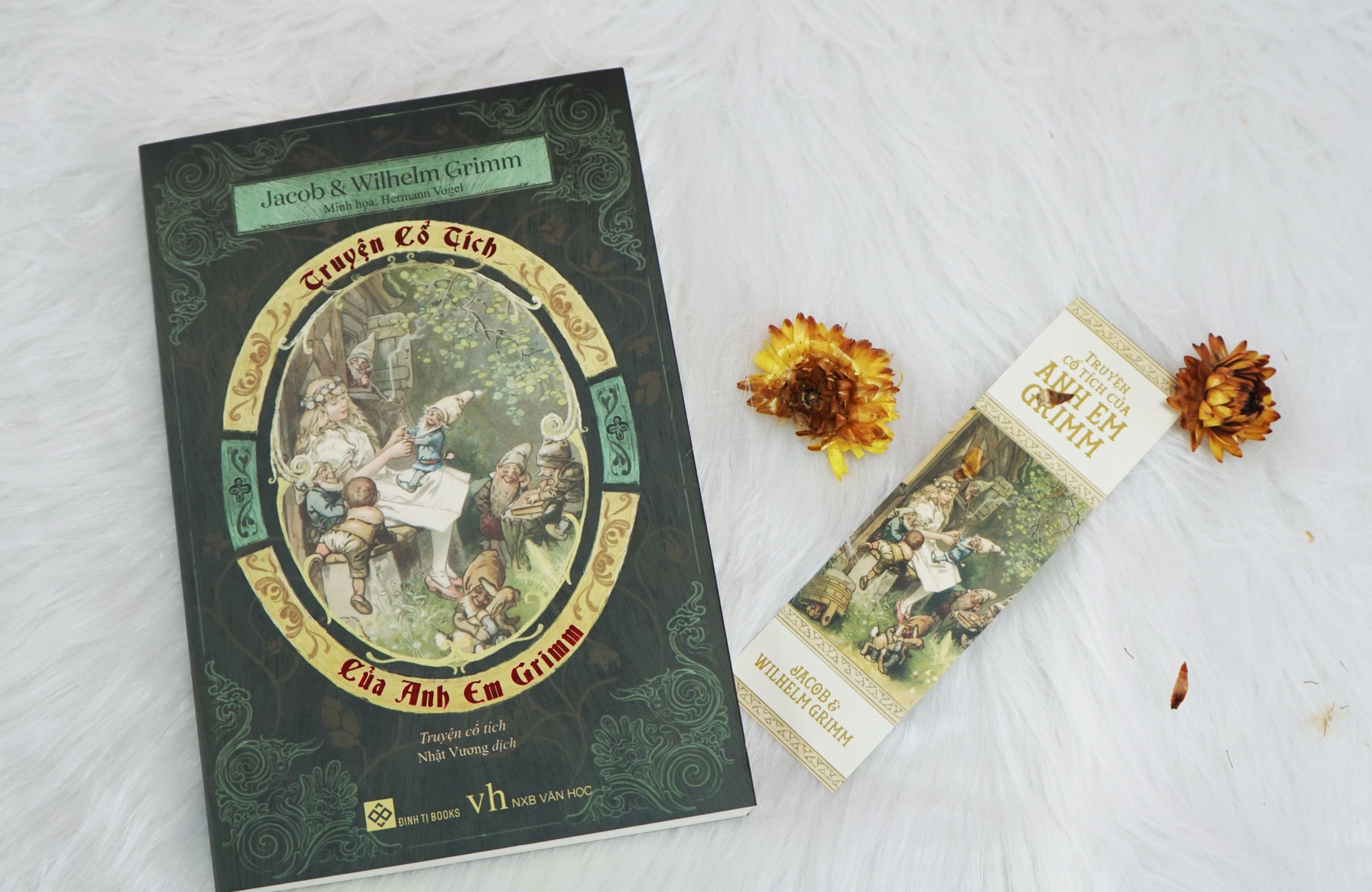 'Truyện cổ tích của anh em Grimm' - hành trình trở về nguyên bản