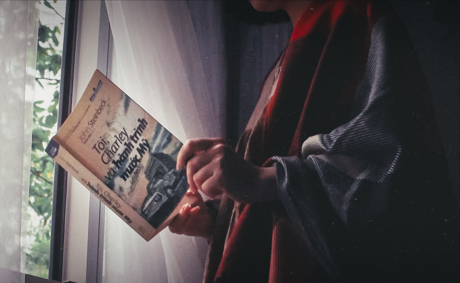 Tôi, Charkey và hành trình nước Mỹ - Cuộc phiêu lưu tìm kiếm nước Mỹ của nhà văn người Mỹ đoạt giải Nobel