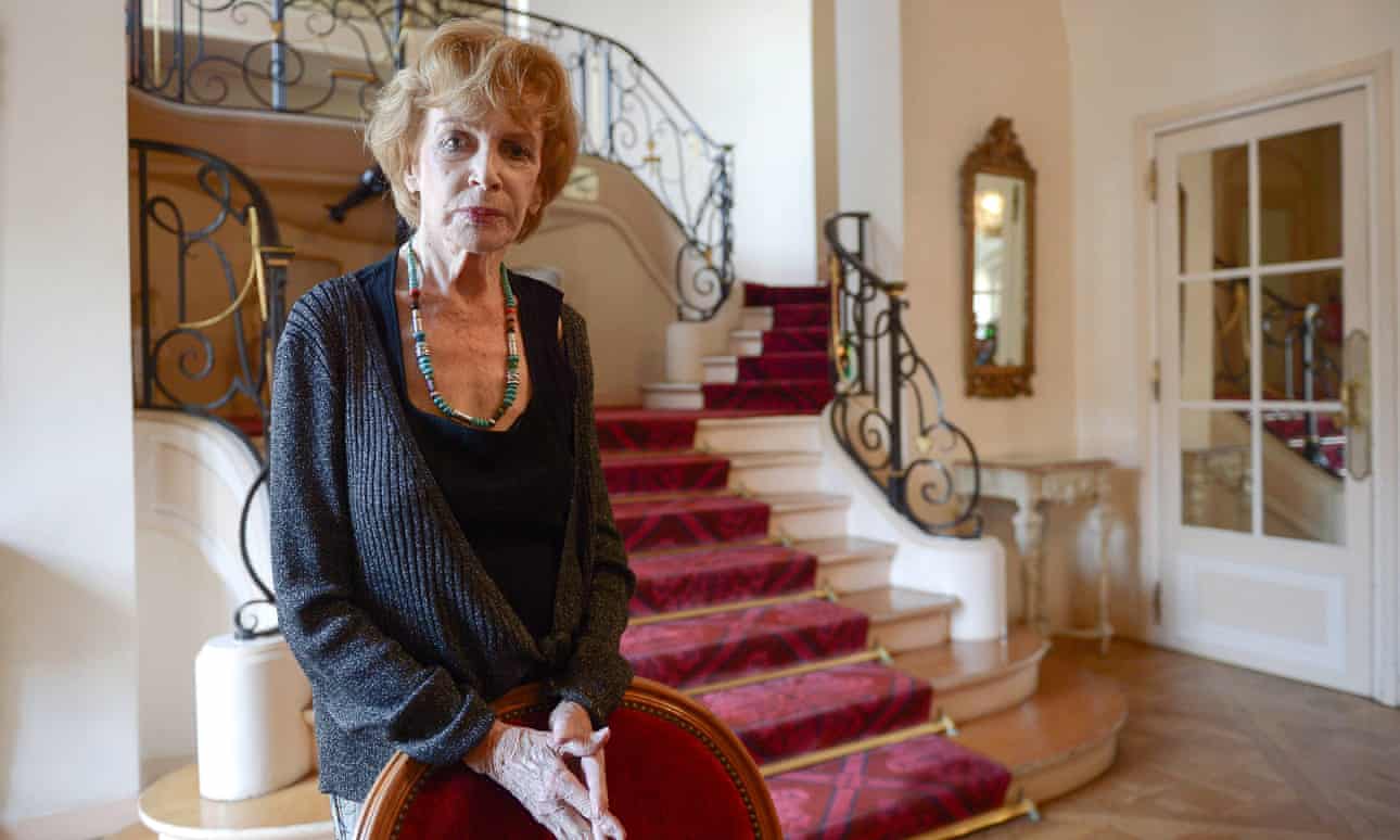 Edna O'Brien nhận danh hiệu cao quý nhất của Pháp về nghệ thuật