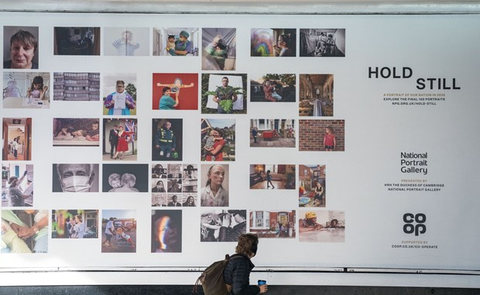 Công nương Kate Middleton biến dự án ảnh đại dịch thành cuốn sách từ thiện