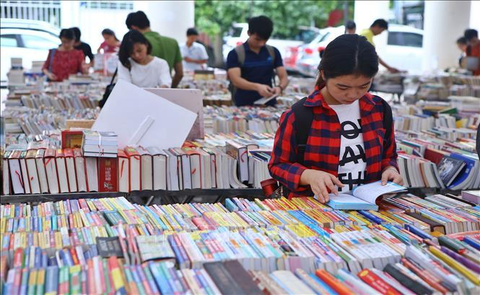 Độc giả thay đổi thói quen mua sách do đại dịch