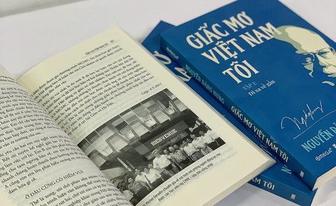 Giáo sư Nguyễn Đăng Hưng nuôi dưỡng 