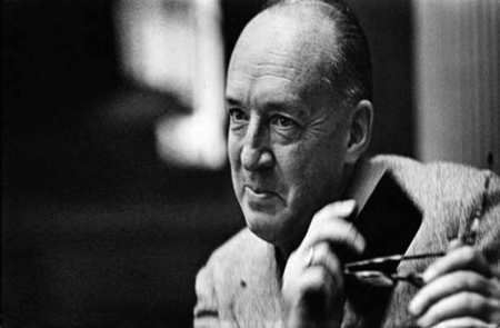 Vladimir Nabokov và sự lựa chọn ngôn ngữ trong sáng tác văn chương