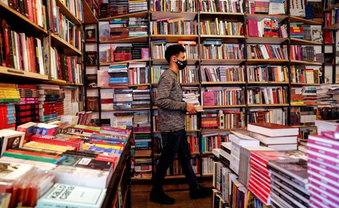 Ngành xuất bản vượt khó nhờ sách nói, sách điện tử