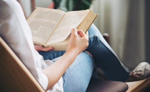 Những lợi ích không ngờ của việc thường xuyên đọc sách