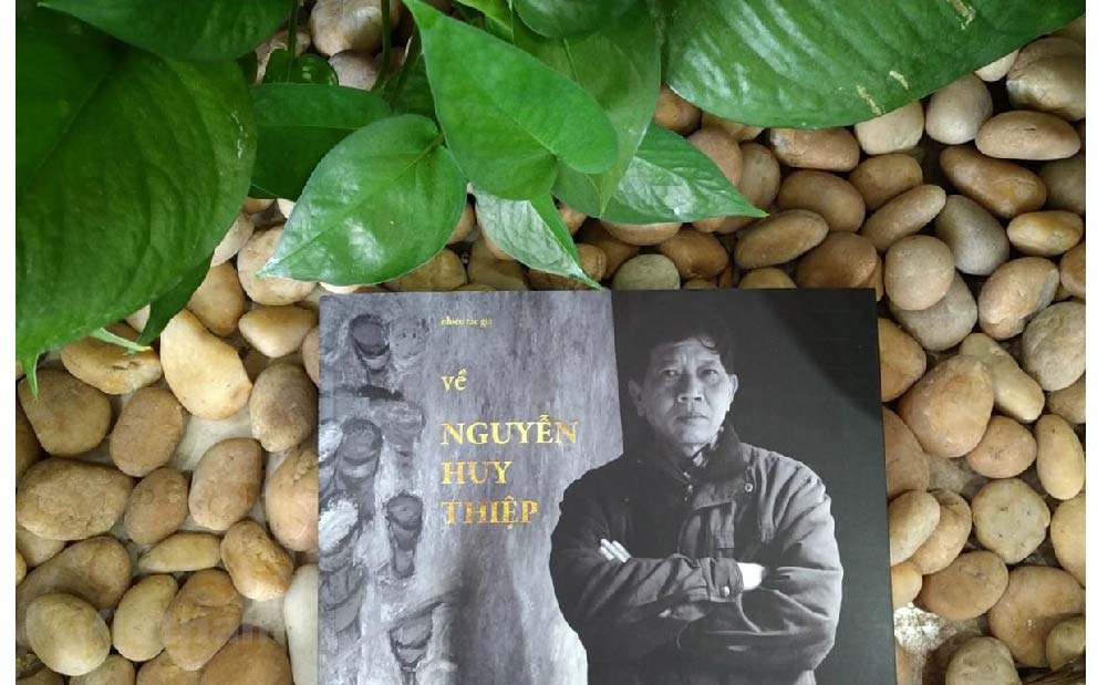 Từ Nguyễn Huy Thiệp, ngọn gió Hua Tát vẫn thổi mãi trong lòng bạn văn