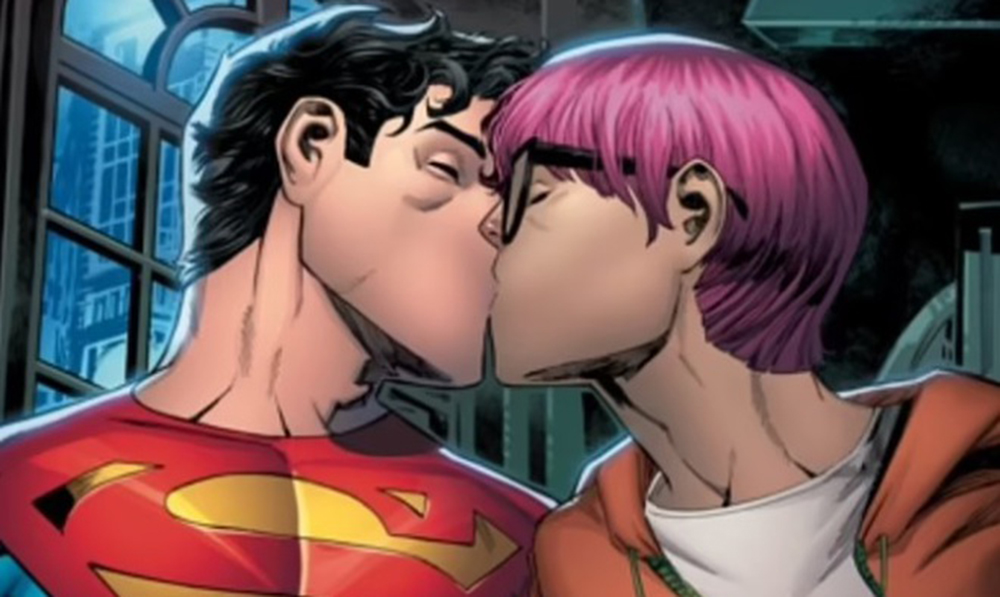Khi Superman là người... lưỡng tính