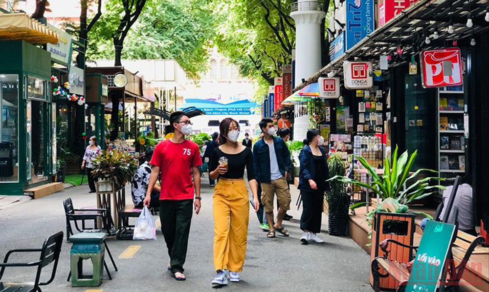 Sau 10 ngày hoạt động, Đường Sách TP Hồ Chí Minh thu hơn 500 triệu đồng