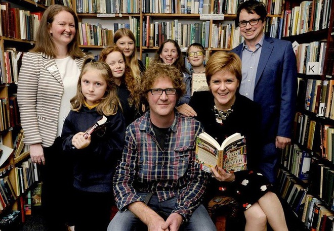 Những kiểu người thường gặp trong hiệu sách