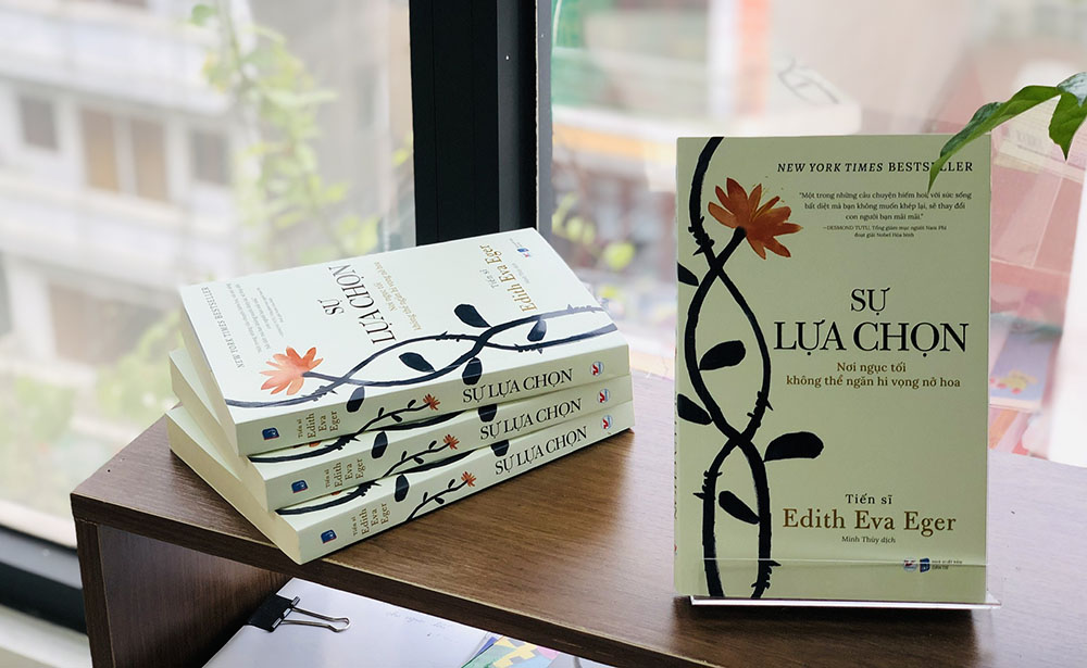 Sự lựa chọn - Nơi ngục tối không thể ngăn hy vọng nở hoa